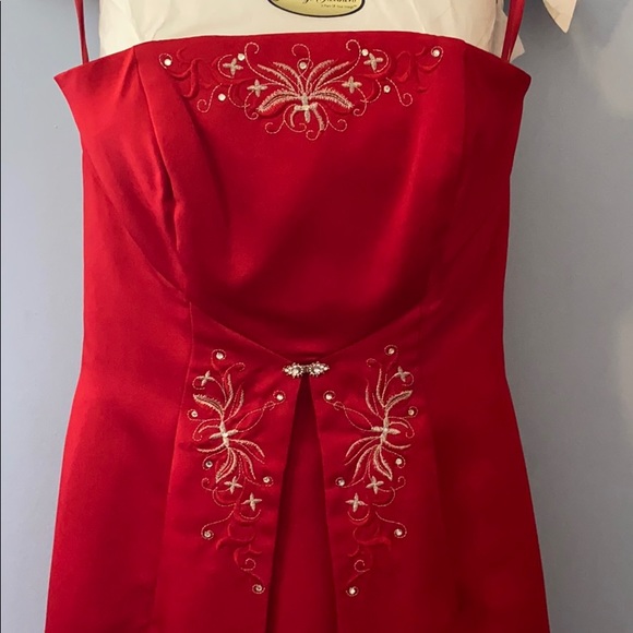 Red Prom Dress - Picture 2 of 2